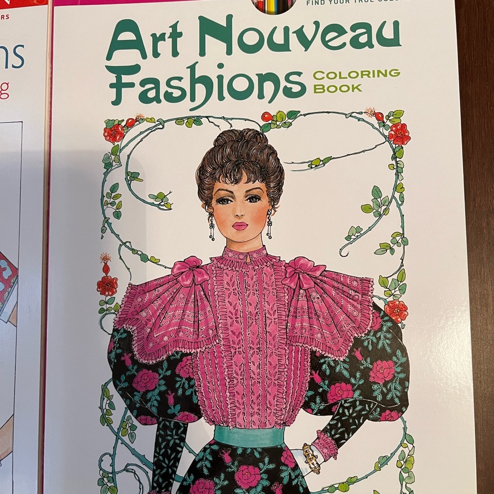 Coloring Book Set - Fabulous Fashions & Art Nouveau - Picture 7 of 8